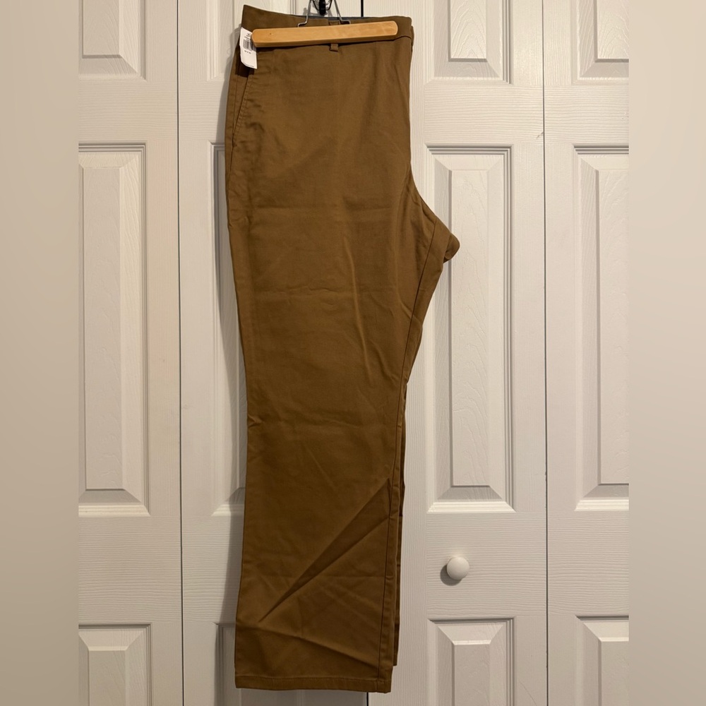 Old Navy Tan Chinos Versatile Khakis